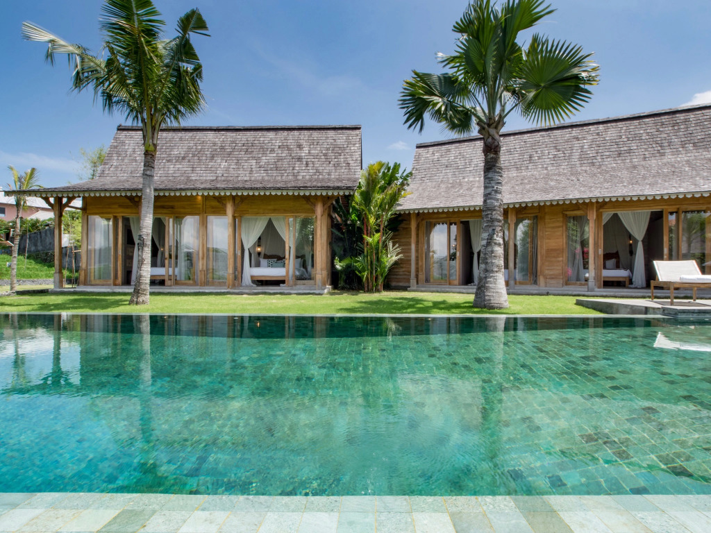 Villa Mannao by Villa Finder