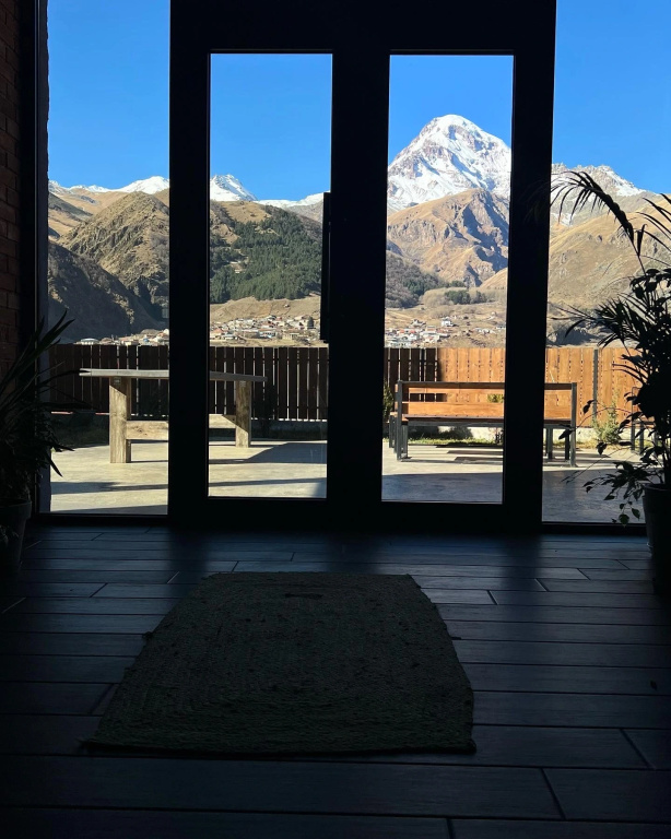 Отель Capra Kazbegi