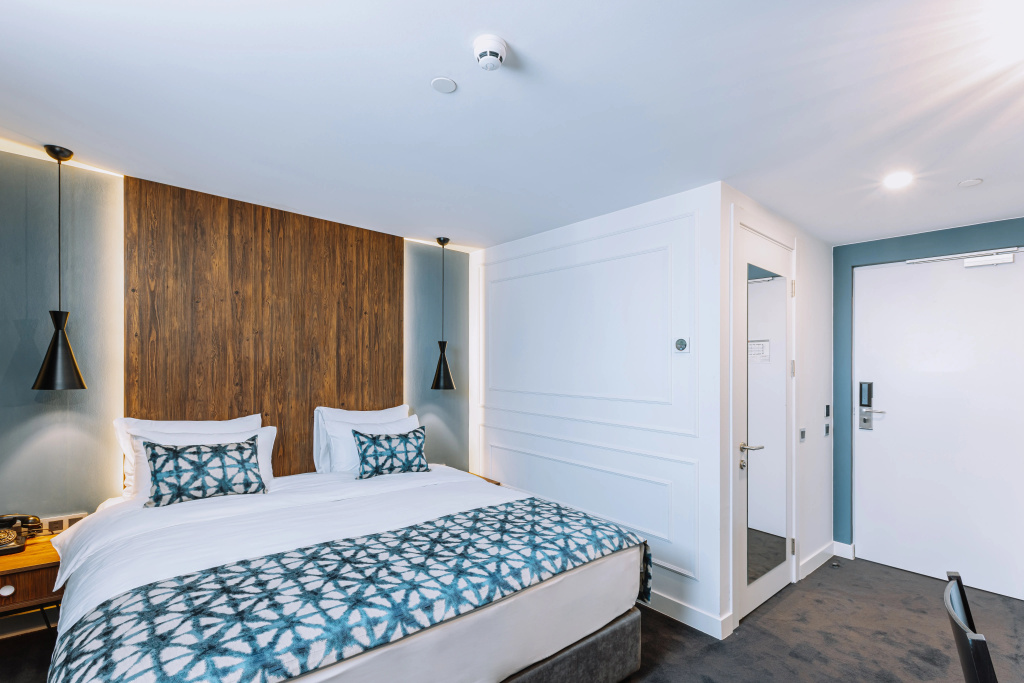 Отель Twenties Tbilisi - Stay & Dine