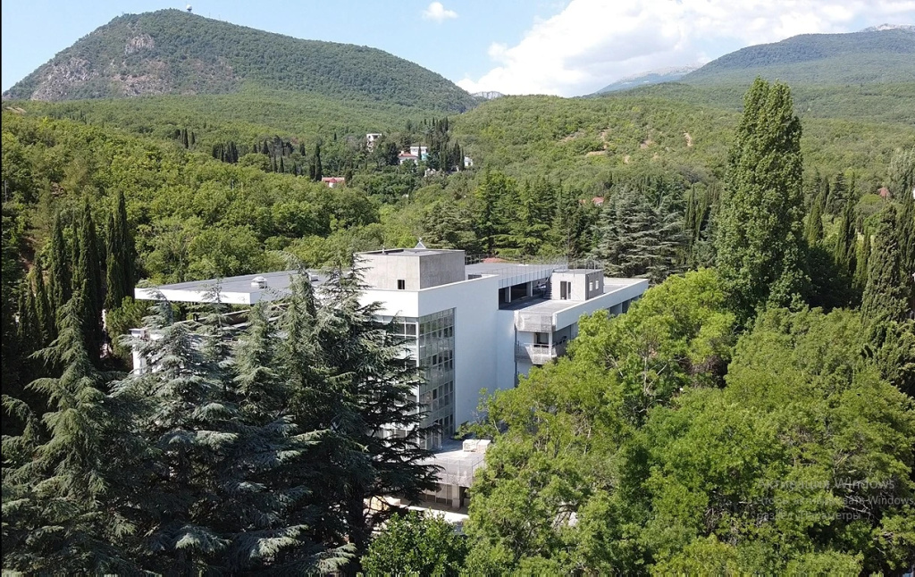 Les Health Resort