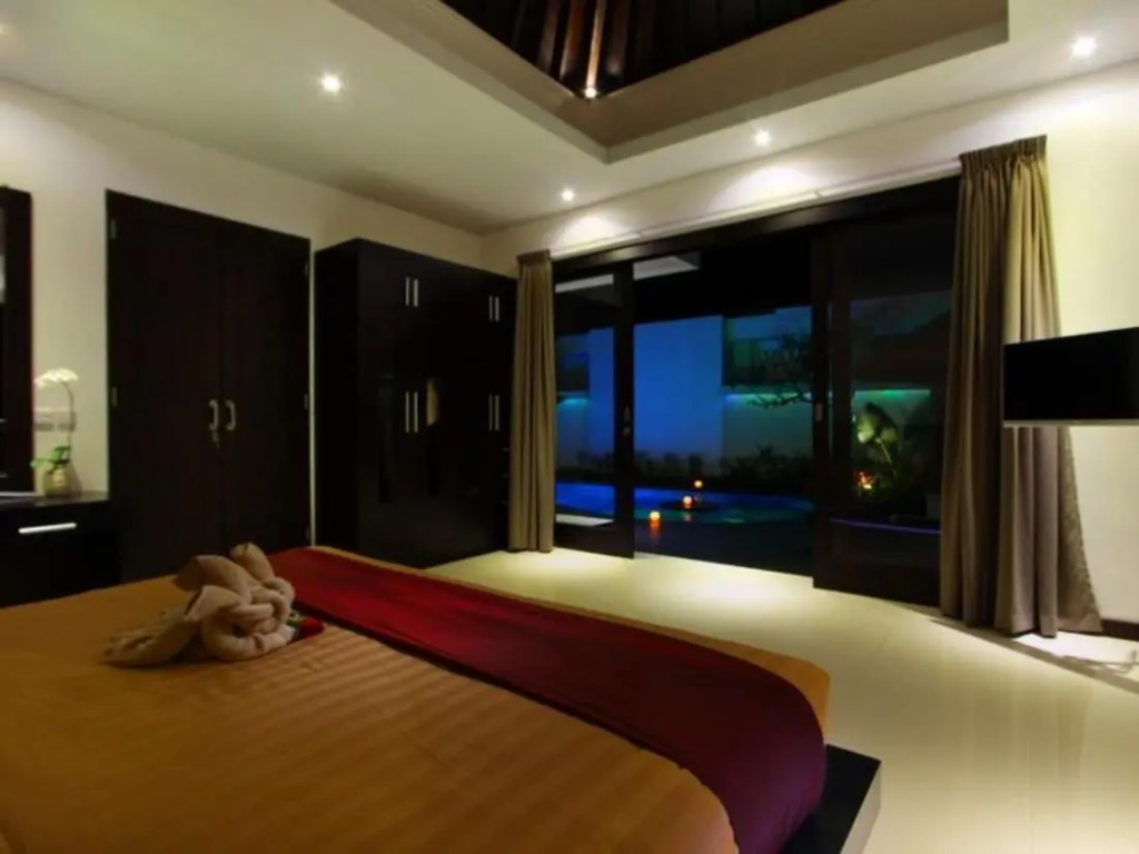 D&G Villas Nusa Dua with Private Pool and Massage