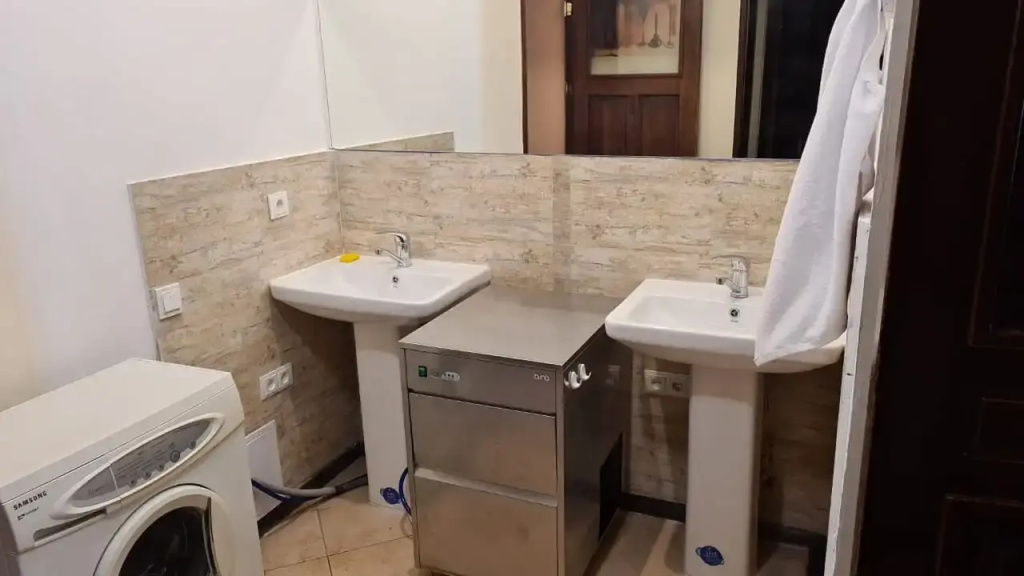 Мини-отель Hotel в самом центре