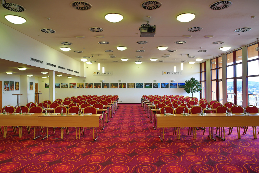 Отель PRIMAVERA Hotel & Congress centre