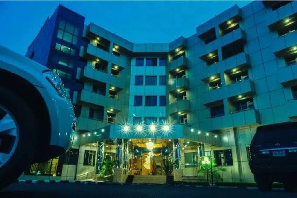 Отель Starview Palace
