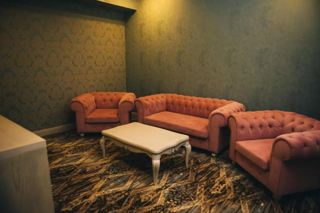 Emerald Suite Hotel