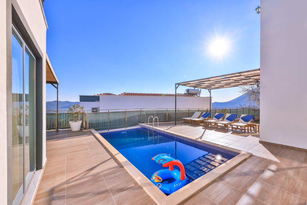 Alpanos Villa (Sarıca Pansiyon)