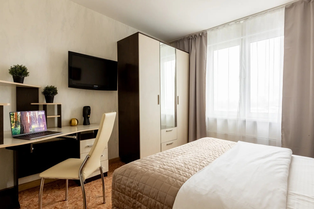 HomeHotel  на улице Бурнаковская 105