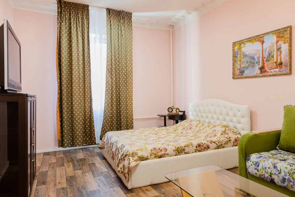 Апартаменты SpbStay на Вознесенском проспекте 3-5