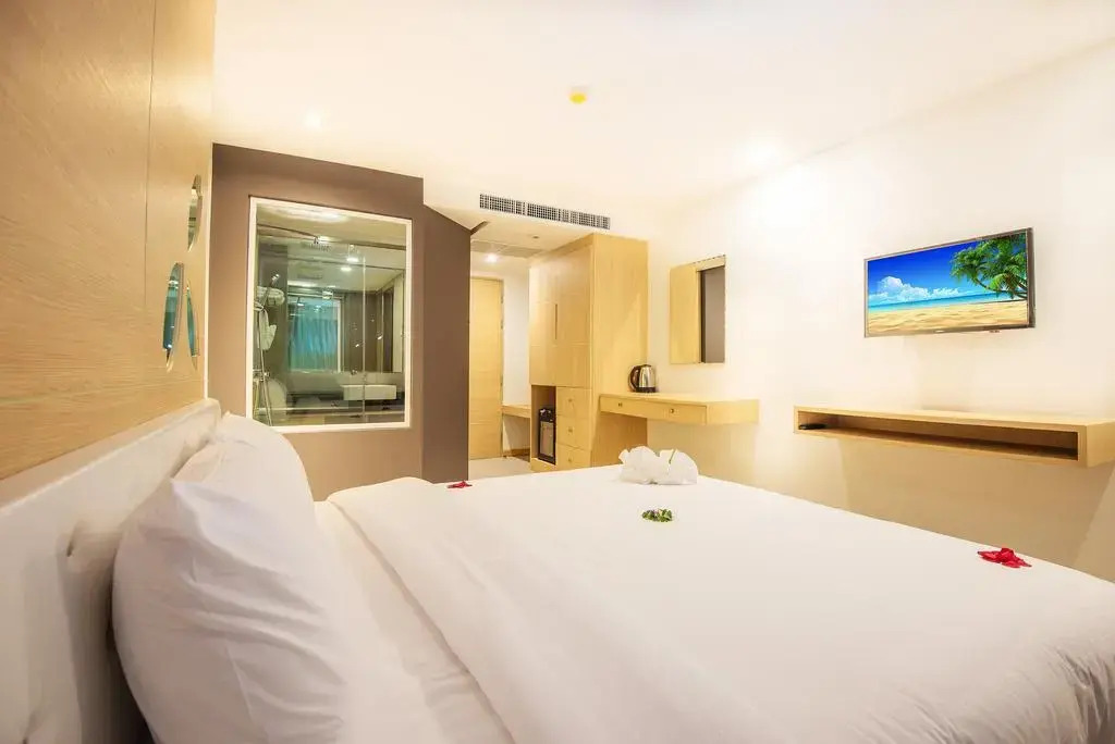Clarian Hotel Beach Patong