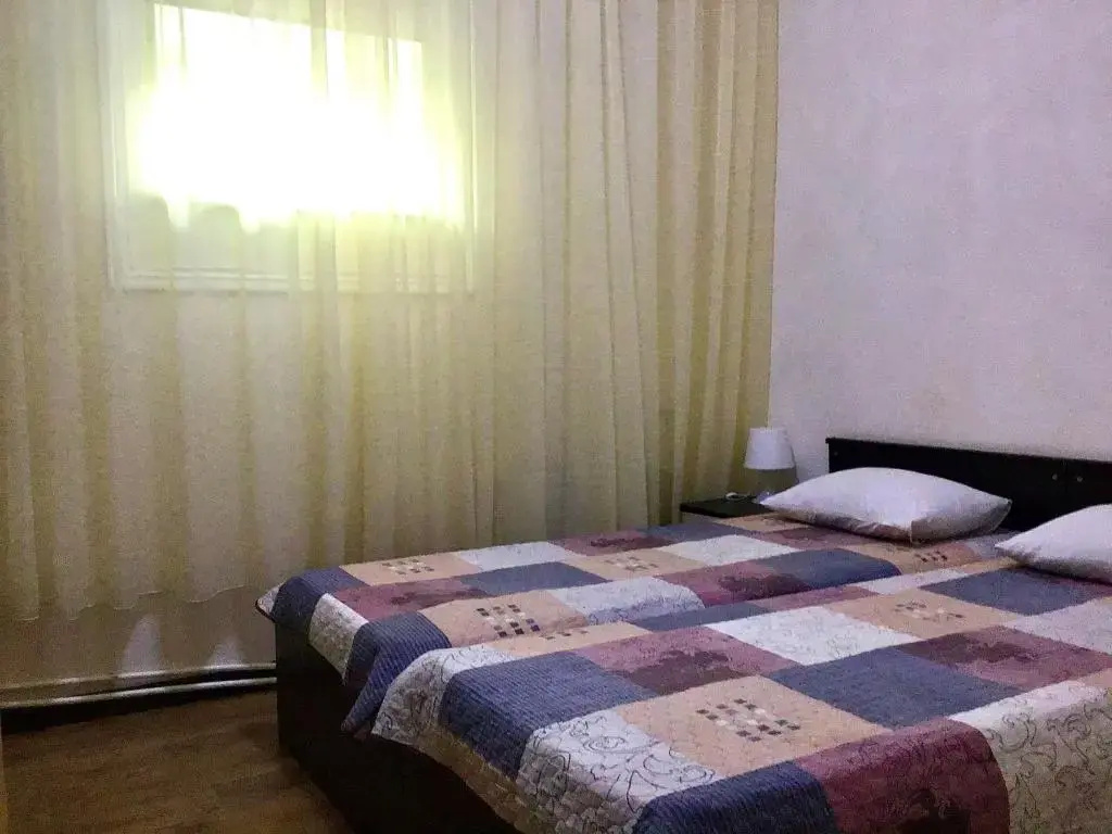 Лира Эконом Отель