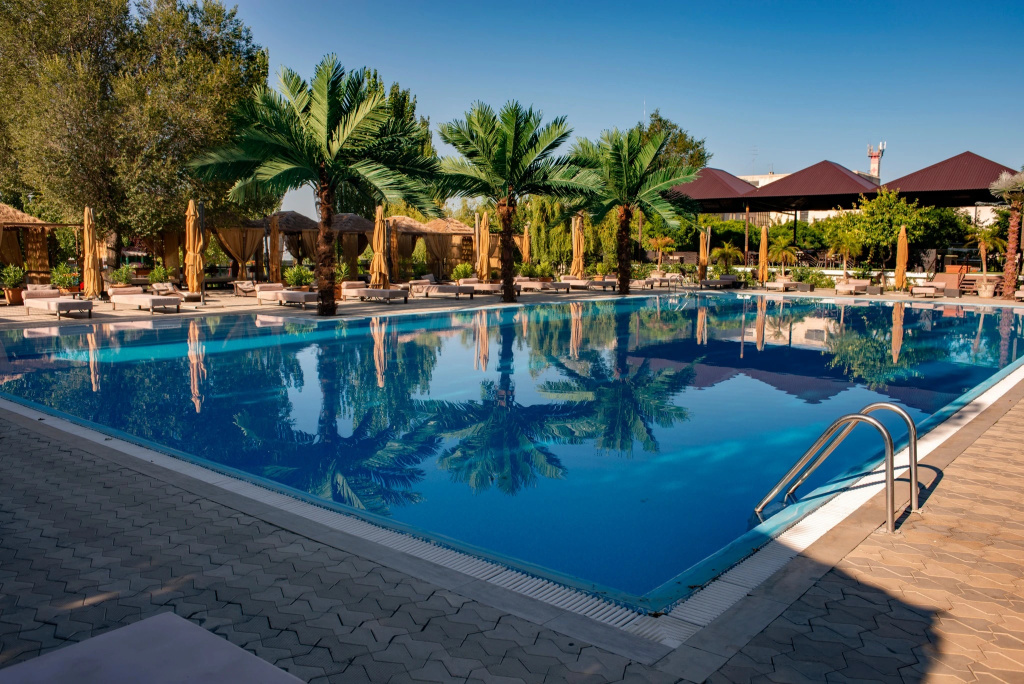 Cross Resort