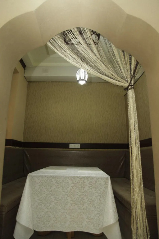 Mufarshox Hotel