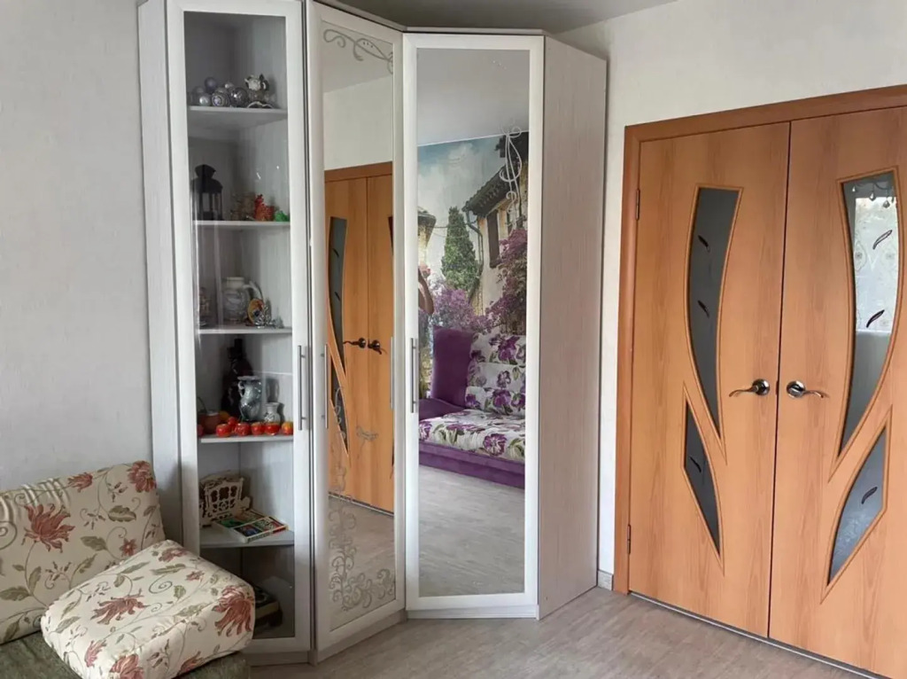 Квартира Трёхкомнатная на Зубковой