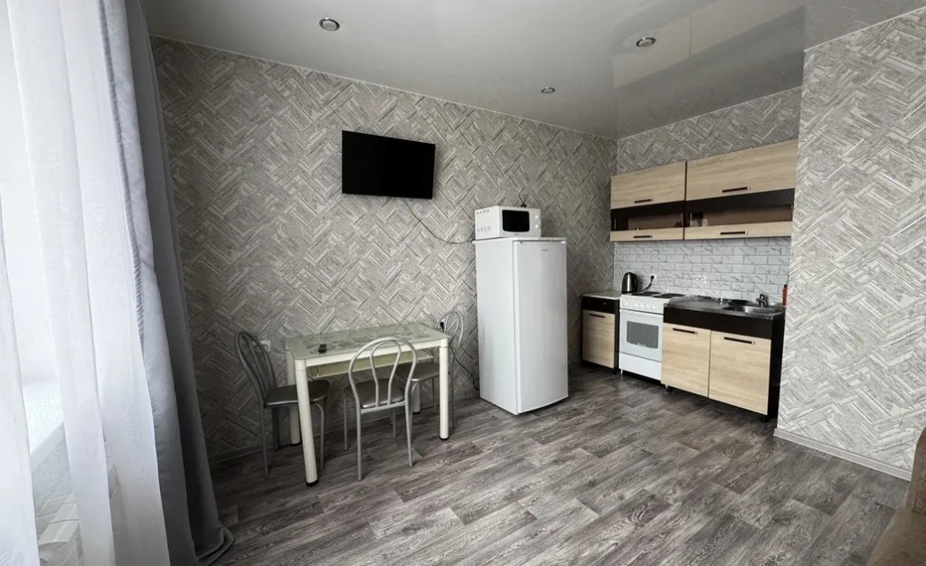 Квартира на Красных Коммунаров 1