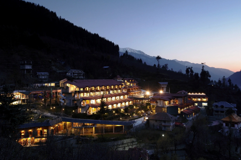 Отель ManuAllaya the Resortspa