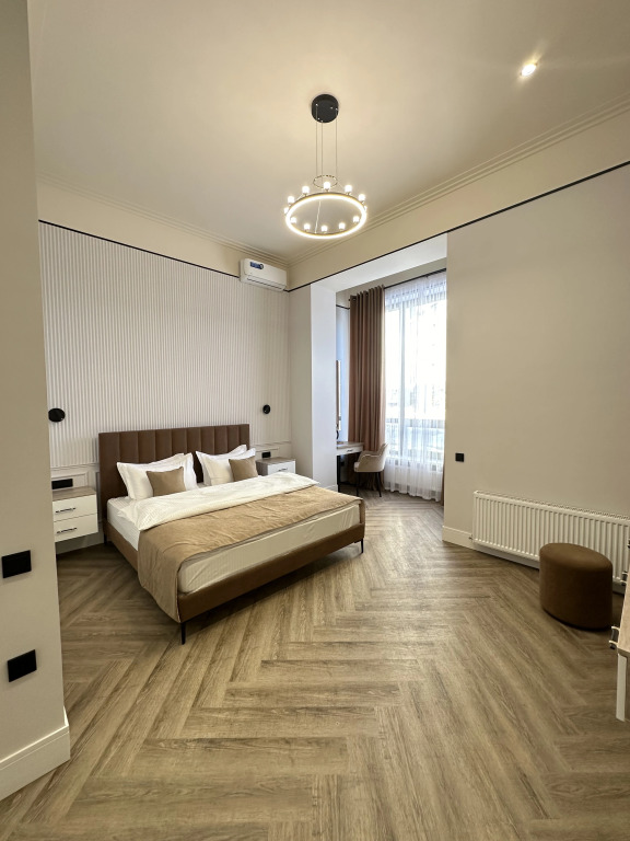 Fives Hotel Astana