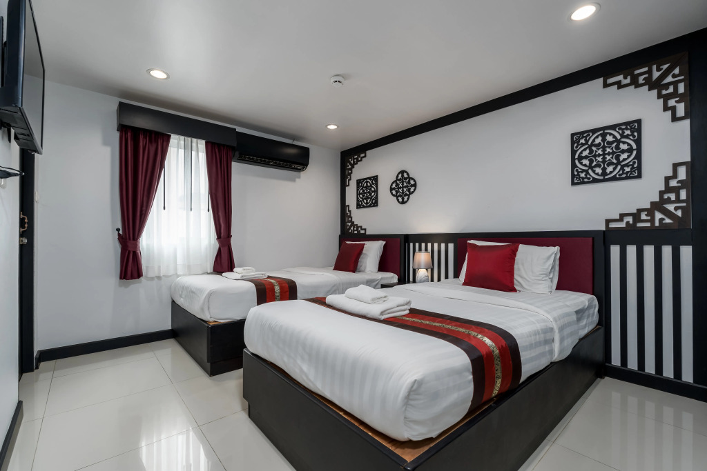 Sunray Beach Hotel Patong