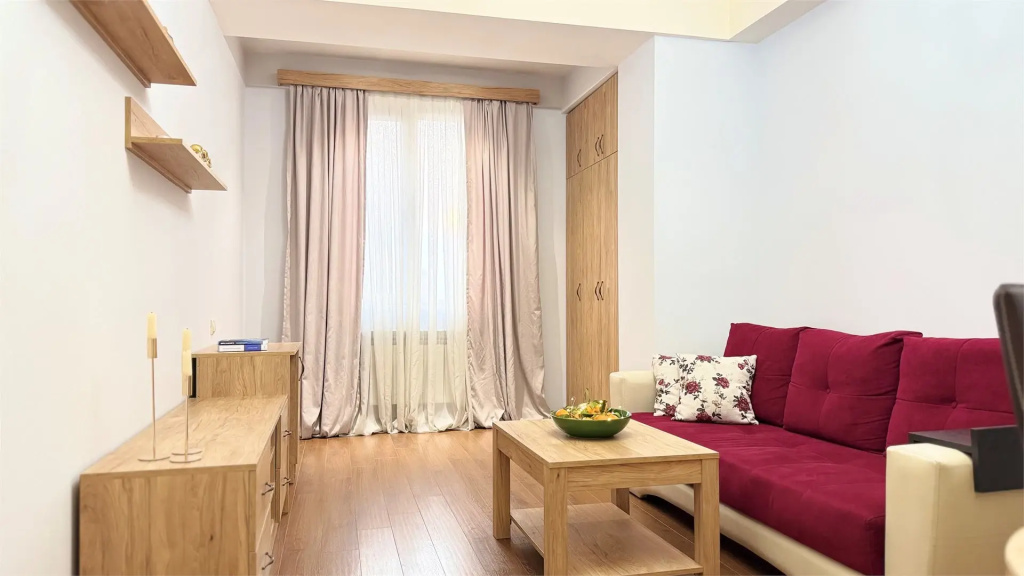 Апартаменты с 1 спальней и балконом от Sweet Home