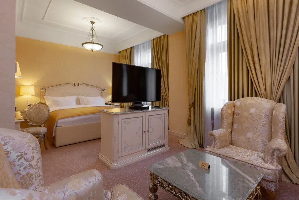 5 ★ Гостиница Radisson Collection Москва