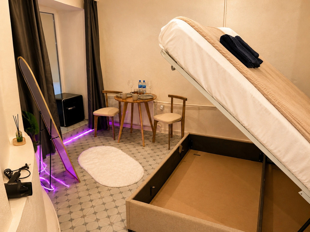 Апартаменты Roomstay Грибоедова 105 Secret Patio