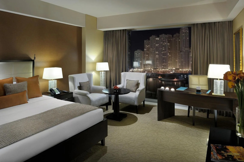 Отель JW Marriott Hotel Marina