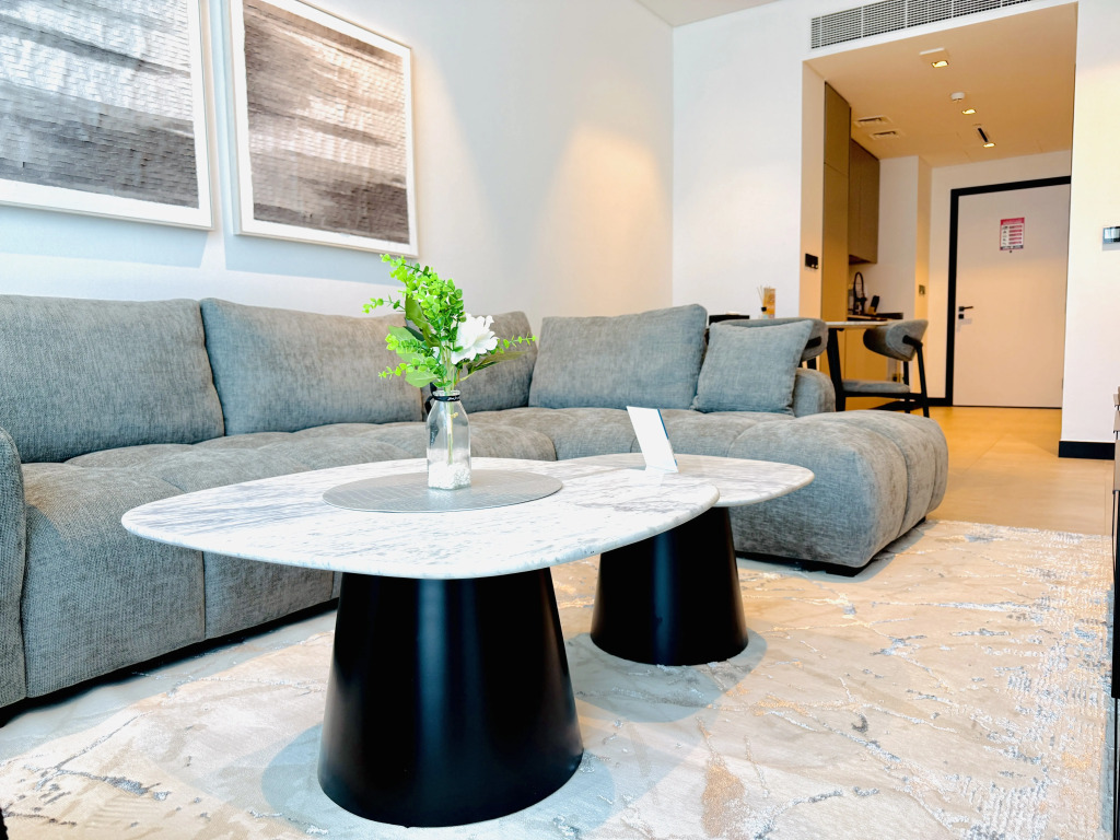 Апартаменты Vserve 1 BR Escape with City Views & Canal Vibes