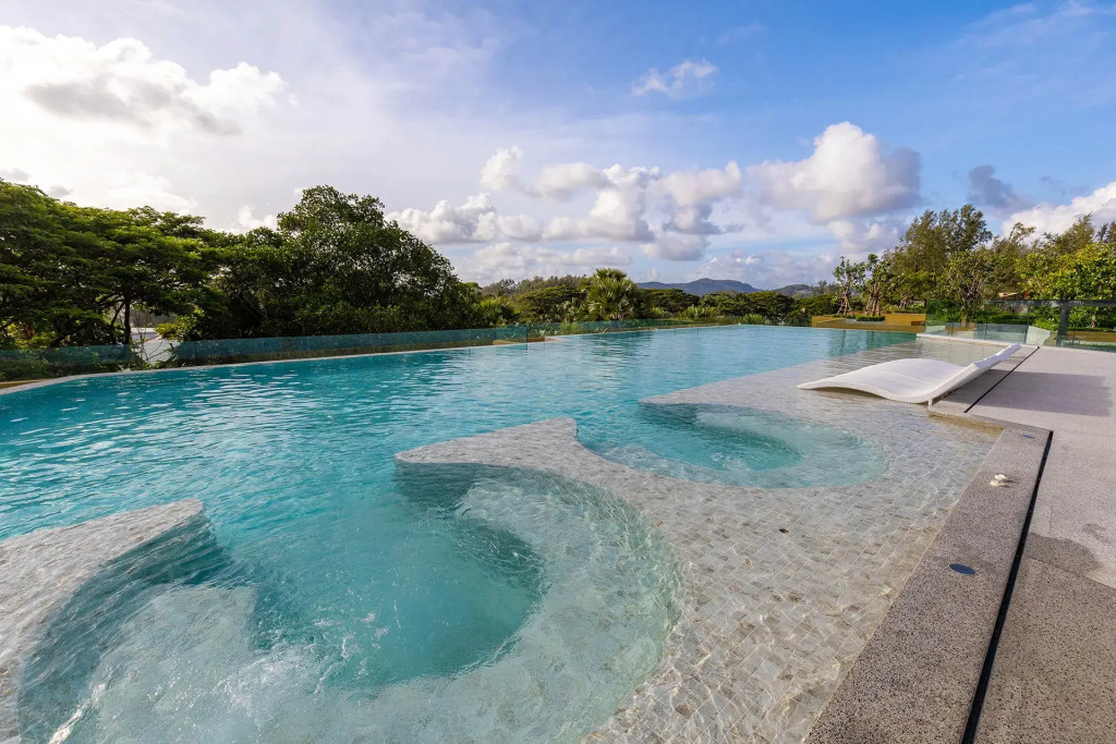 Апартаменты Laguna BeachSide 1 bedroom 2510