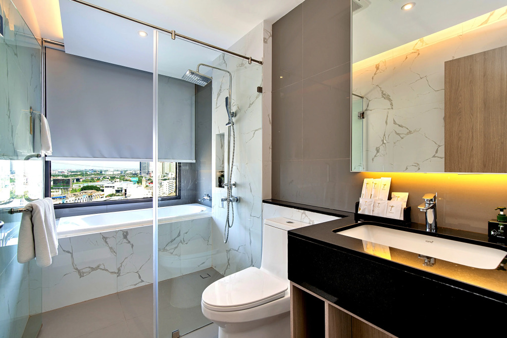 Отель Thaya Hotel Bangkok
