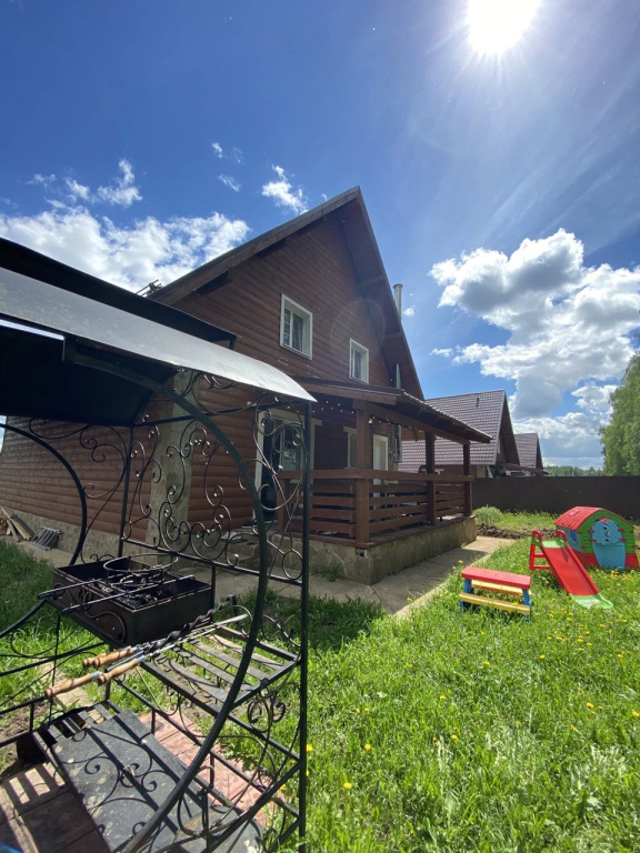 Na Zhivom Ozere Guest House