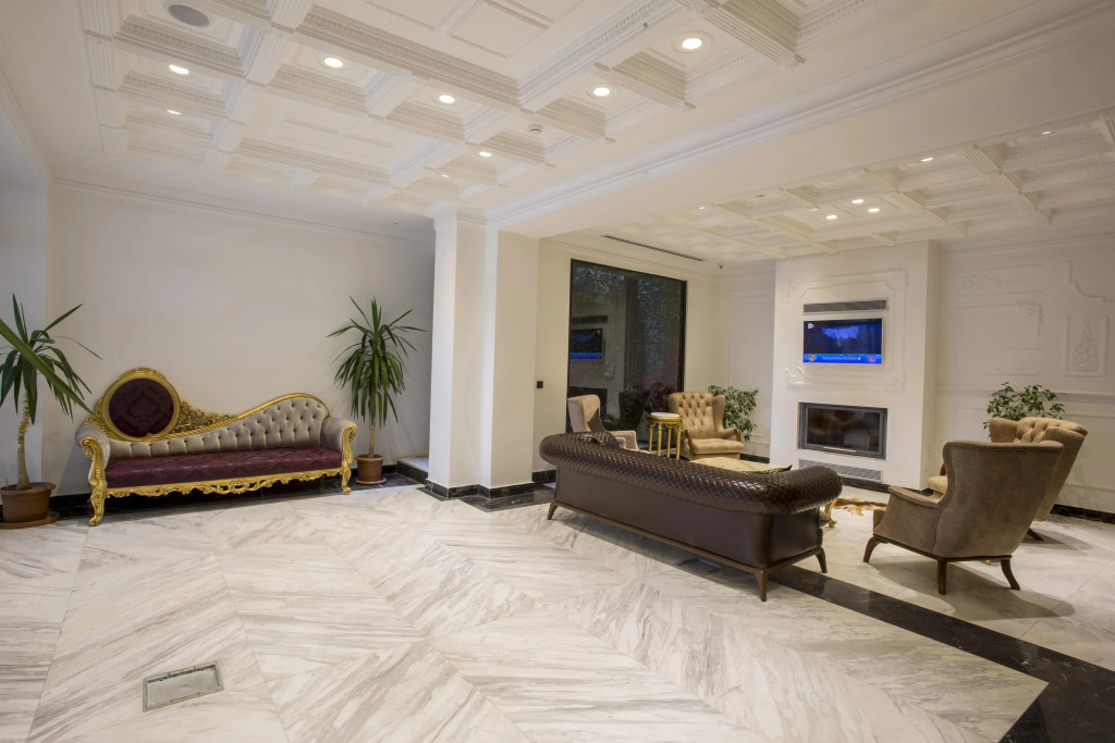 White Monarch Hotel