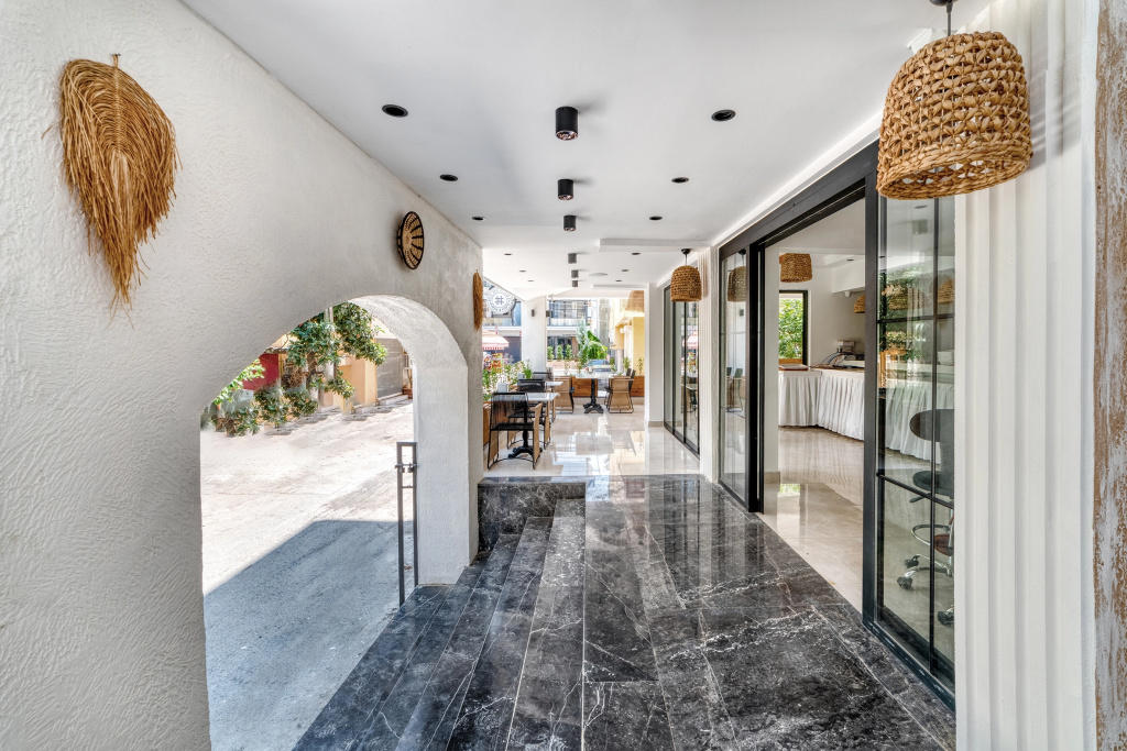 Hildegard Hotel