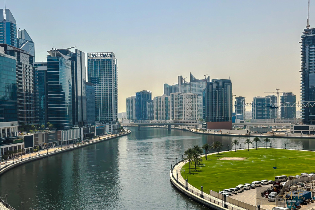 Апартаменты WelHome - Luxury Living in Business Bay 2BR + Maid's Room