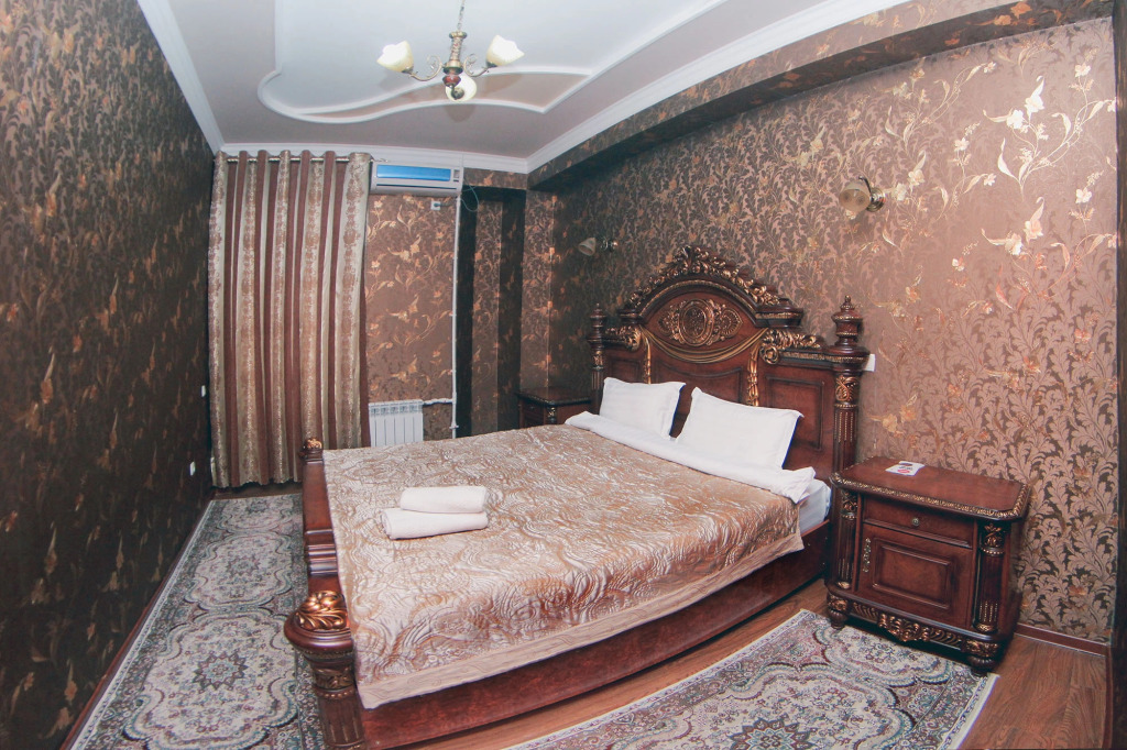 Отель Khuand Deluxe