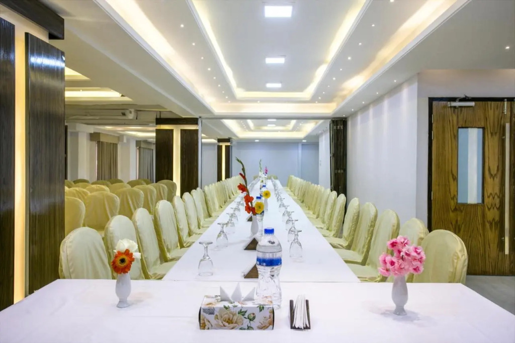 White Palace Hotel