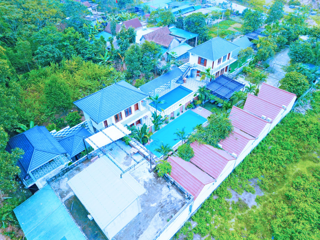 Отель The Hillside Homes