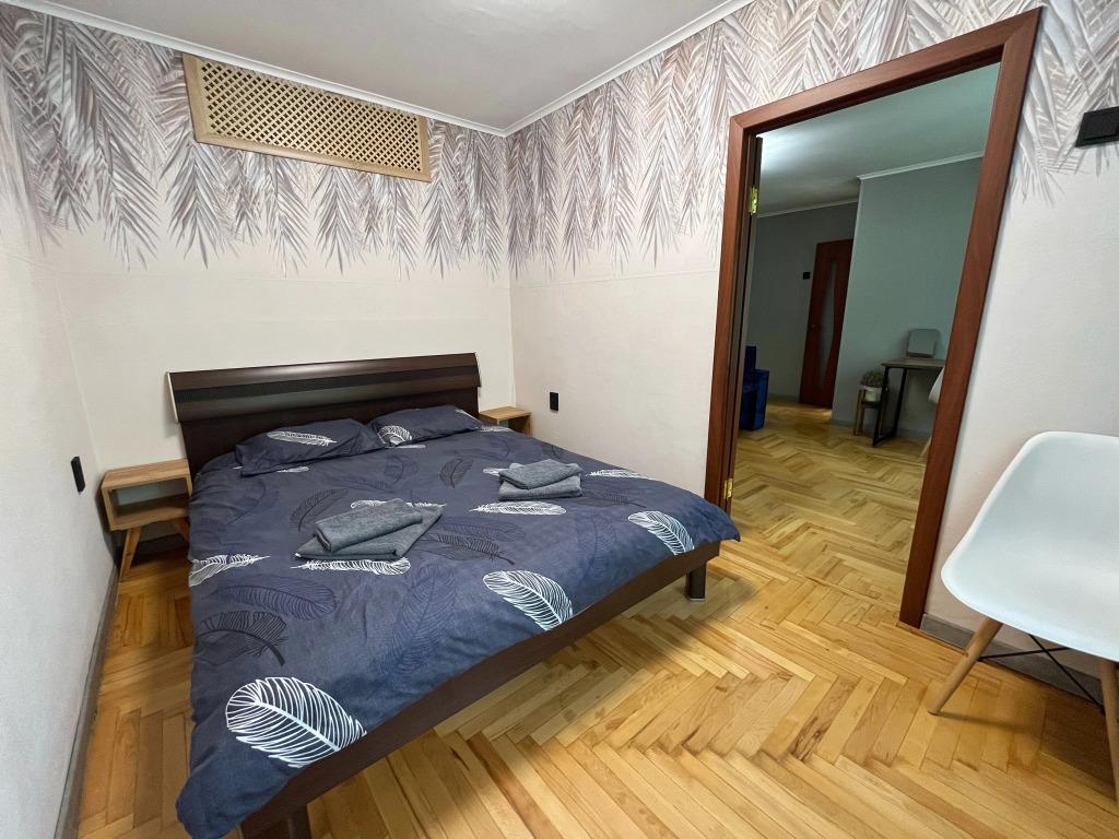 Квартира для семьи, пары или компании рядом с Комсомольским парком