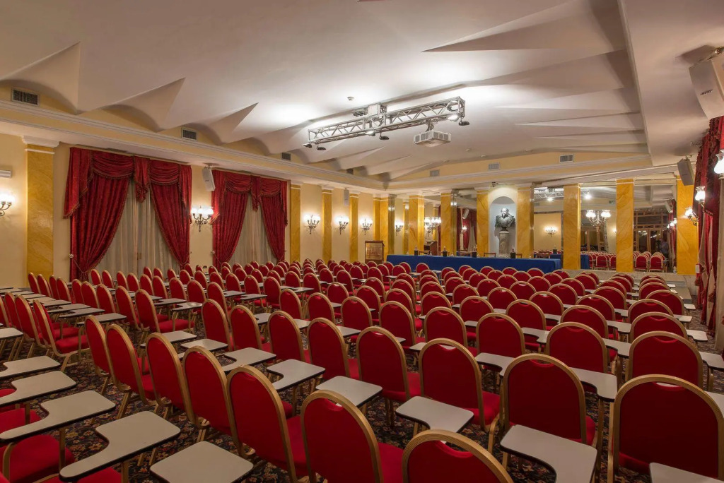 Bettoja Hotel Massimo dAzeglio
