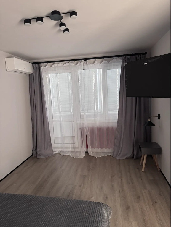 Nebo Flat