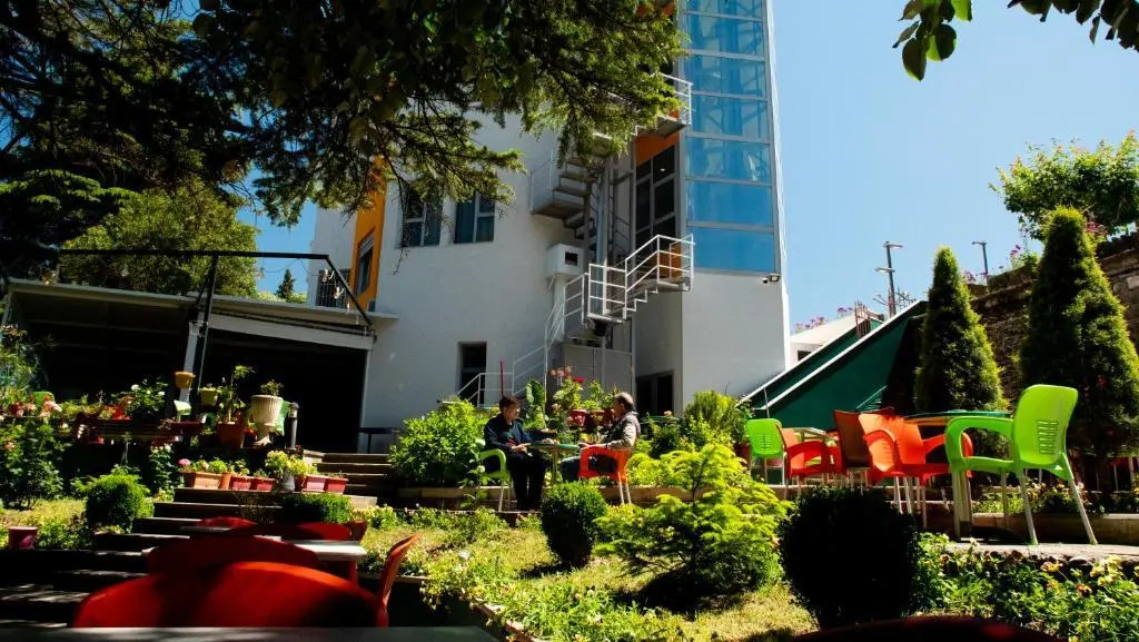 Alvero Hotel