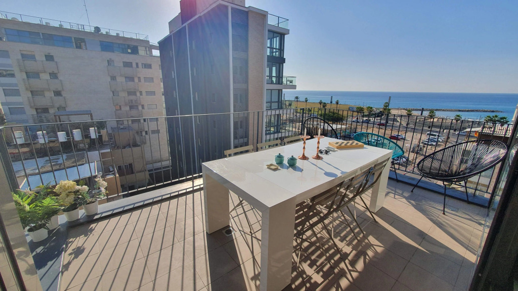 Апартаменты Design 3 Bdr Apartment Sea View - Beach Side #TL5