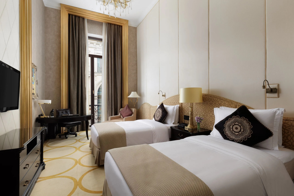 5 ★ Отель The St. Regis Moscow Nikolskaya