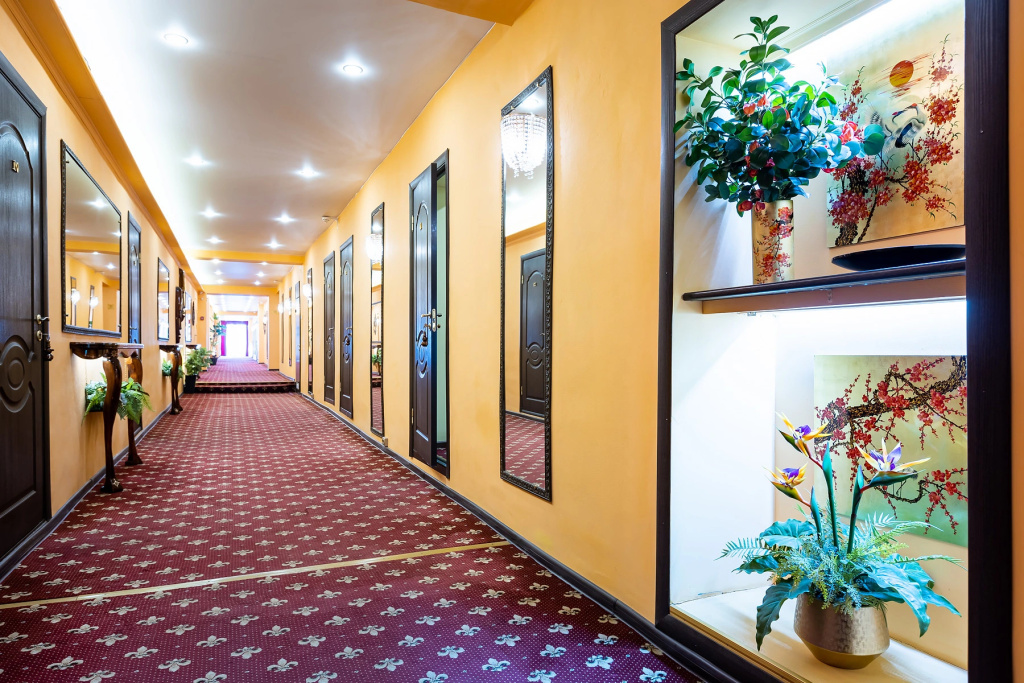 Отель Jenavi Club