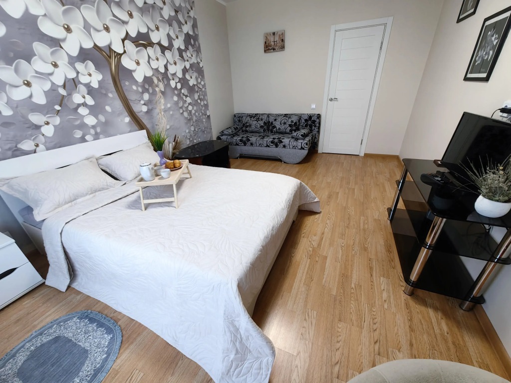 S Prekrasnym Vidom S 23 Etazha Flat