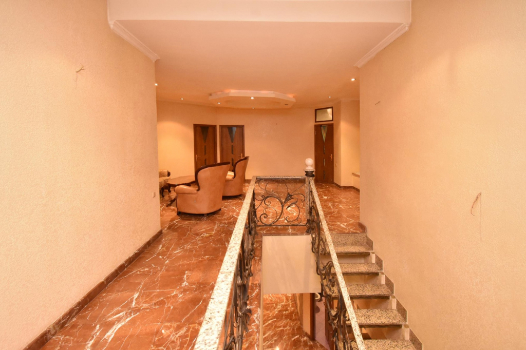 Апартаменты RentInnYerevan 1 Mher Mkrtchyan Street
