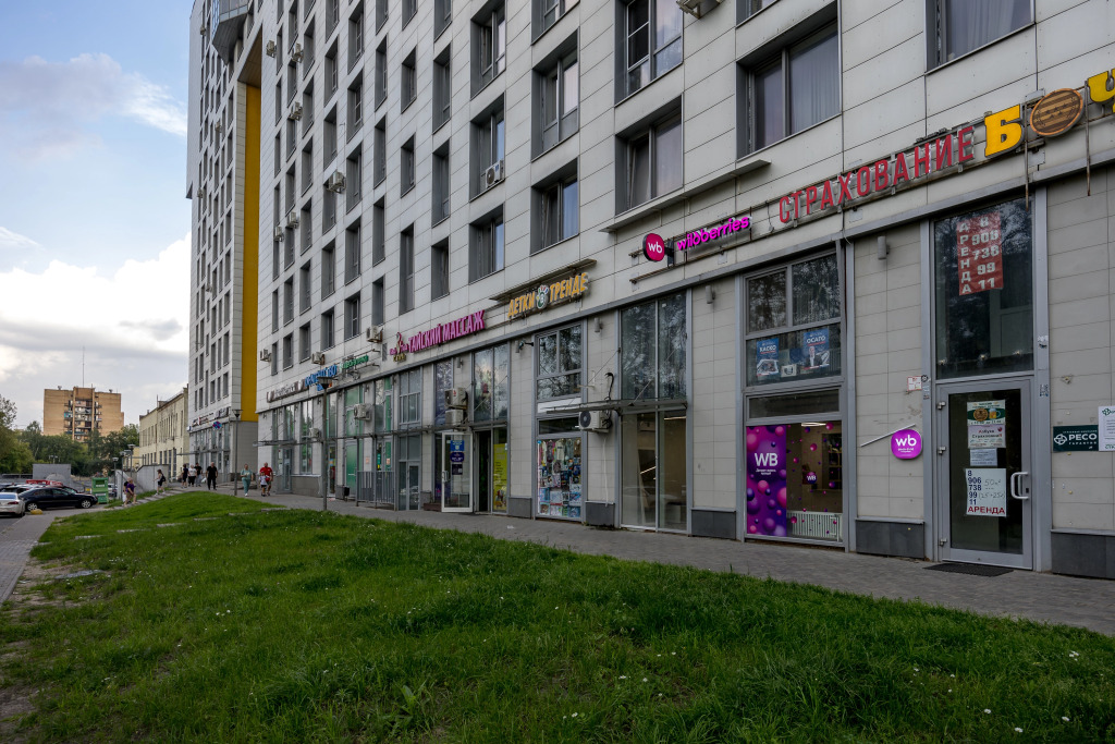 Квартира Просторная студия с современным ремонтом