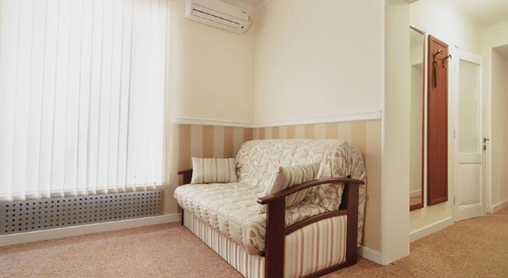 Consul Hotel Консул