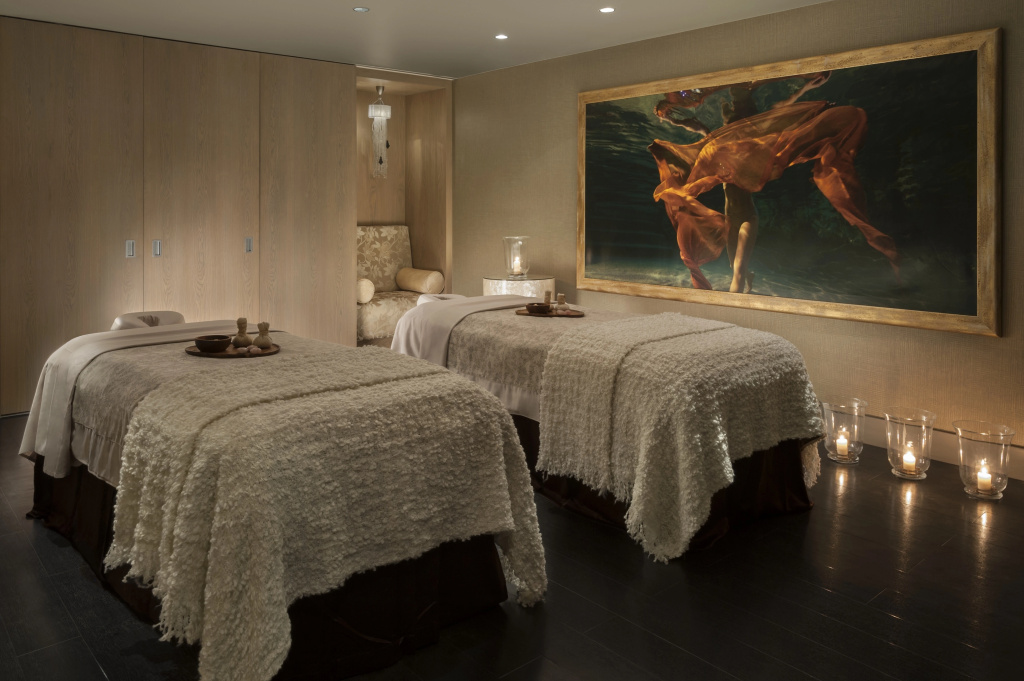 Отель Four Seasons Lion Palace St. Petersburg
