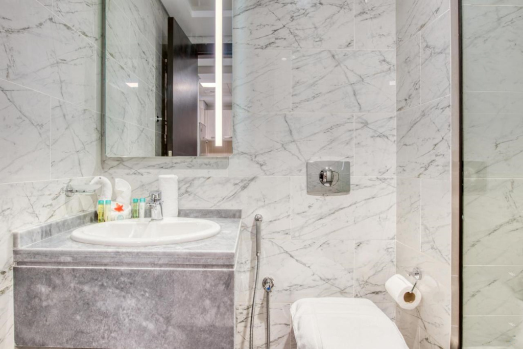 Апартаменты Elite LUX Holiday Homes - Stylish 1 BR + Pool & World Class Gym in Dubai South