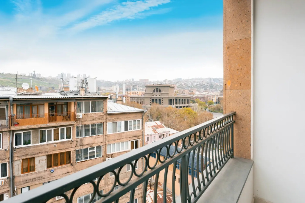 Апартаменты on Mashtots avenue 33/1-51