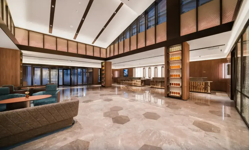 Crystal Hotel in Universal Tongzhou Resort Beijing
